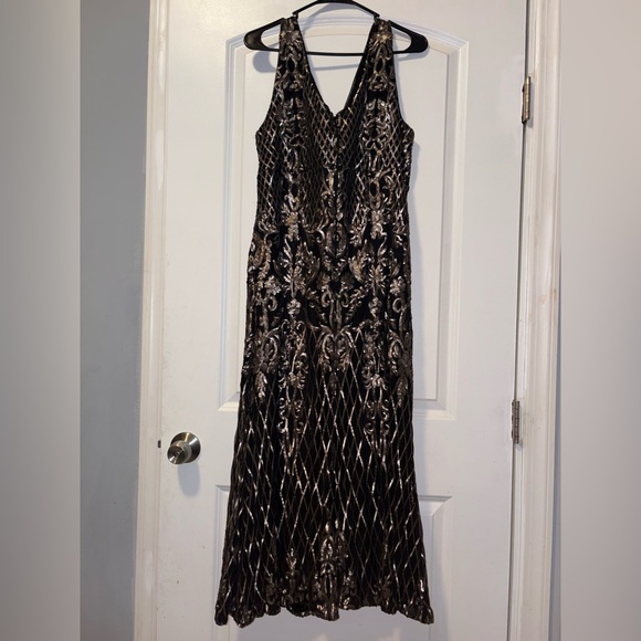 R&M Richards Sequin Maxi Dress - sz18W (P16) - Picture 3 of 4